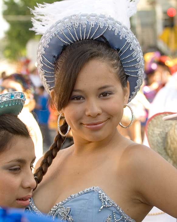 San Francisco Carnaval Parade (Nikon D2h)